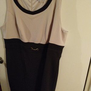 WOMENS BLACK AND TAN DRESS